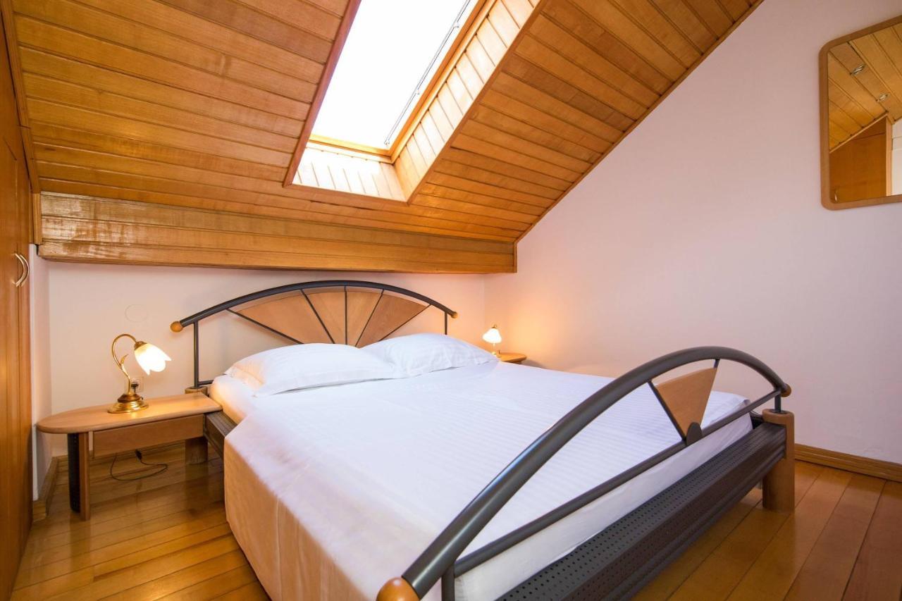 Guest House J&J Zaton  Ngoại thất bức ảnh