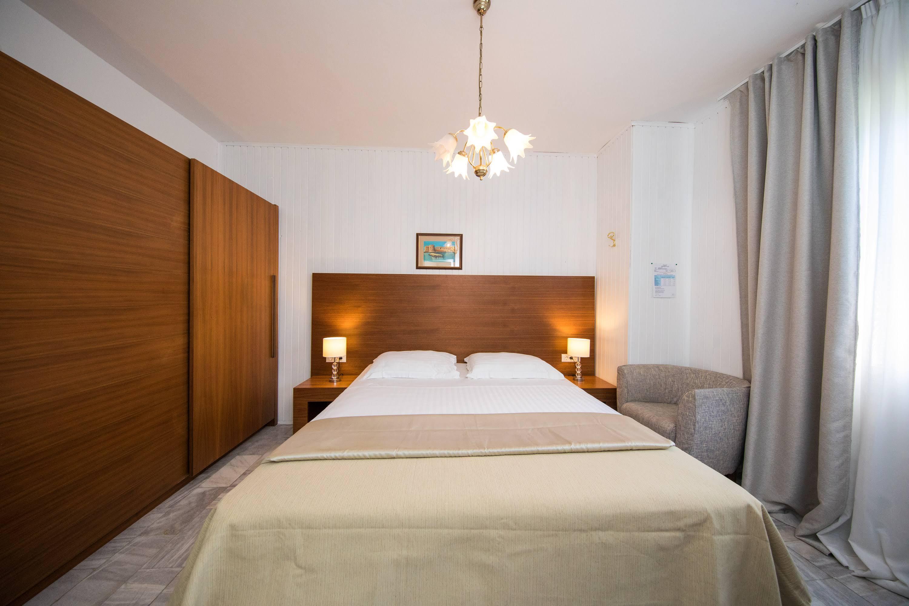 Guest House J&J Zaton  Ngoại thất bức ảnh