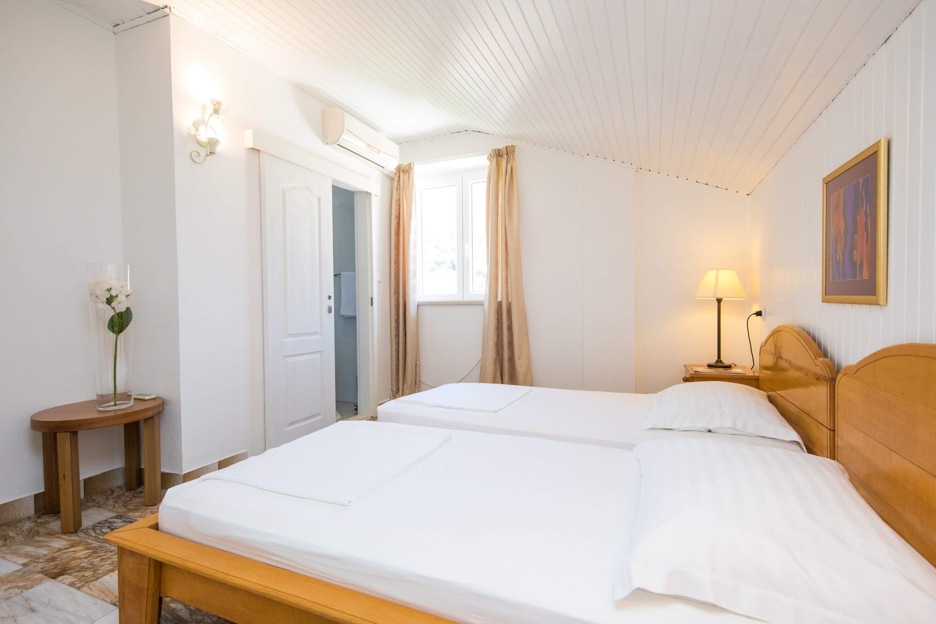 Guest House J&J Zaton  Ngoại thất bức ảnh